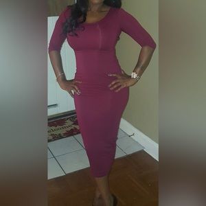 Mary size medium body contouring, dress burgundy